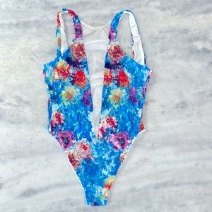 Beach Bunny Swimwear one piece swimsuit bathing suit high neck low back Sz M